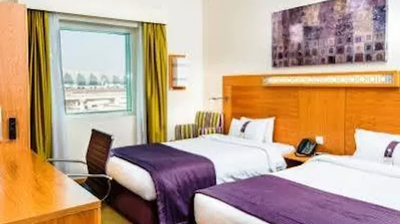 Holiday Inn Express Dubai Airport | Dubai - Dubai