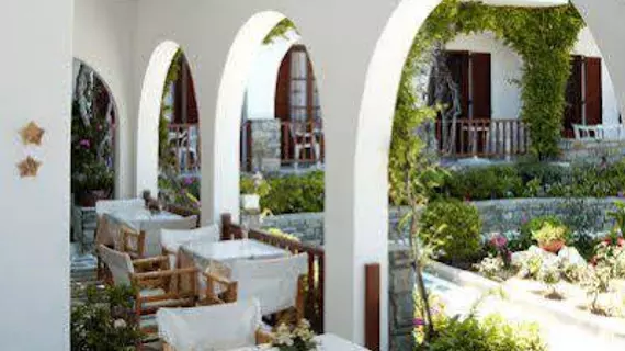 Asterias Hotel | Ege Adaları - Paros