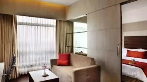 Mahagun Sarovar Portico | Batı Delhi - Ulusal Eyalet Başkenti Delhi - Delhi (ve civarı) - Noida