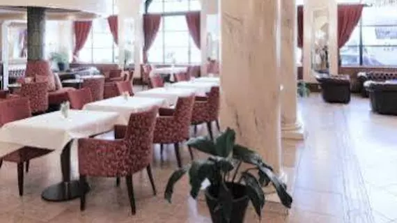 Hotel Monopol | Hessen - Frankfurt (ve civarı) - Frankfurt - Gutleutviertel