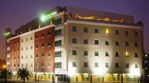 Holiday Inn Express Internet City | Dubai - Dubai