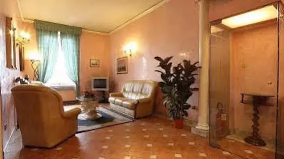 Hotel Alinari | Toskana - Floransa (il) - Floransa - Porta al Prato - Santa Maria Novella