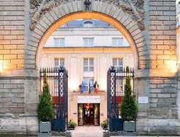 Le Louis Chateau Mgallery By Sofitel