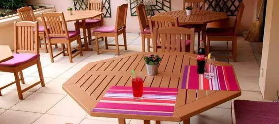 Sun Riviera Hotel | Provence - Alpes - Cote d'Azur - Var - Cannes (ve civarı) - Cannes