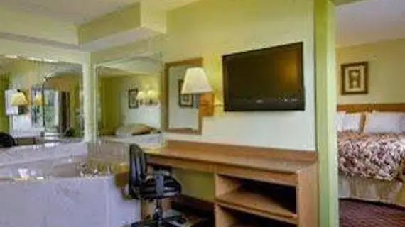 Days Inn and Suites Springfield | Missouri - Springfield (ve civarı) - Springfield