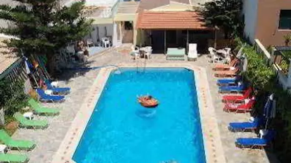 Haris Apartments | Girit Adası - Kandiye (bölge) - Gouves - Kokkini Chani