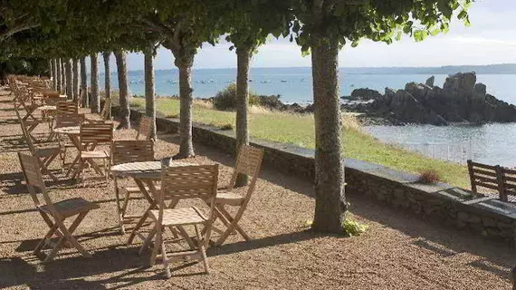 Grand Hotel des Bains | Brittany - Finistere - Locquirec