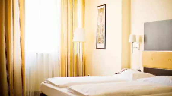 Bristol Hotel | Hessen - Frankfurt (ve civarı) - Frankfurt