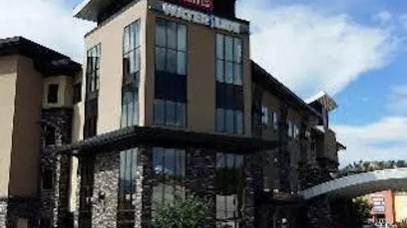 Comfort Suites Kelowna | Britanya Kolombiyası - Kelowna - Rutland