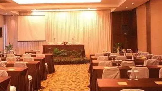 Hotel Cemerlang | West Java - Bandung (ve civarı) - Bandung