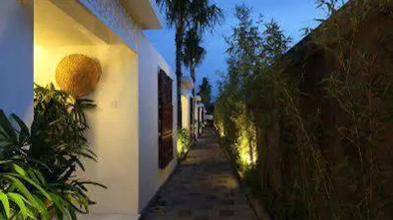 Astana Batubelig Suite Villa | Bali - Badung - Seminyak - Batubelig