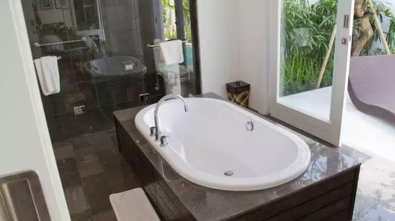 Astana Batubelig Suite Villa | Bali - Badung - Seminyak - Batubelig