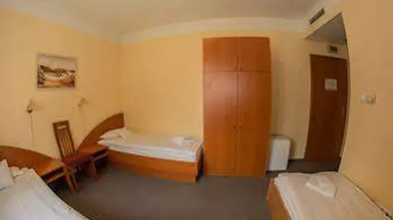 Homoky Hotel Bestline | Pest County - Budapeşte (ve civarı) - Soroksar