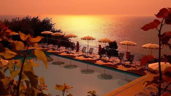 Grand Hotel San Pietro Relais & Chateaux | Sicilya - Messina (vilayet) - Taormina Sahili - Taormina