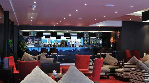 DoubleTree by Hilton Hotel Woking | Surrey (kontluk) - Woking