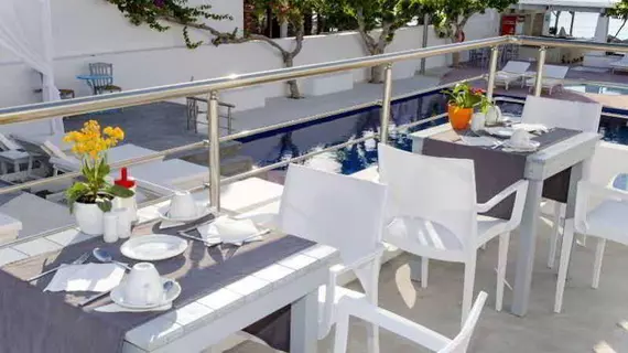 RK BEACH HOTEL | Ege Adaları - Santorini