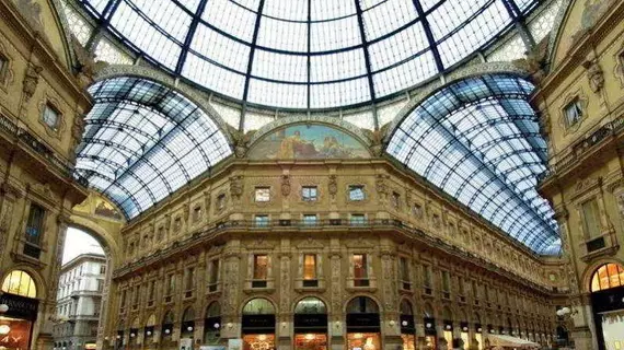 Galleria Vik Milano | Lombardy - Milano (ve civarı) - Milano - Centro Storico