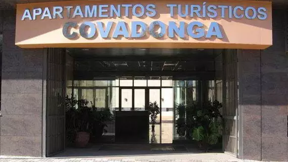 Apartmentos Turisticos Covadonga | Andalucia - Seville İli - Bormujos