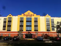 Ramada Suites Orlando Airport | Florida - Orlando (ve civarı) - Orlando