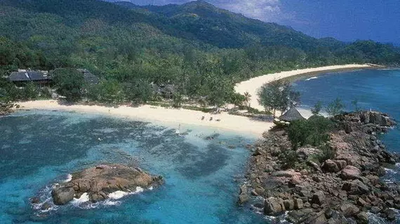 Constance Lémuria | Seyşeller - Baie Sainte Anne - Praslin Adası