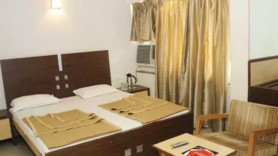 Hotel Neelkanth-Panshikura | Gujarat - Ahmedabad Bölgesi - Ahmedabad - Ahmedabad Kent Merkezi