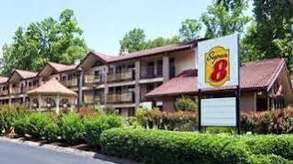 Super 8 Downtown Gatlinburg Convention Center | Tennessee - Gatlinburg - Pigeon Forge (ve civarı) - Gatlinburg