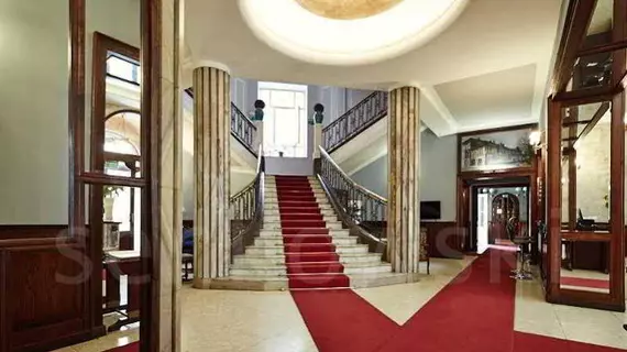 Hotel Francuski | Küçük Polonya Voyvodalığı - Krakow (ve civarı) - Krakow - Stare Miasto