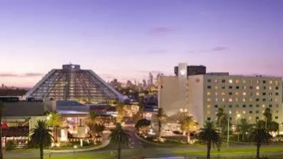 Crown Promenade Perth | Batı Avustralya - Perth (ve civarı) - Burswood