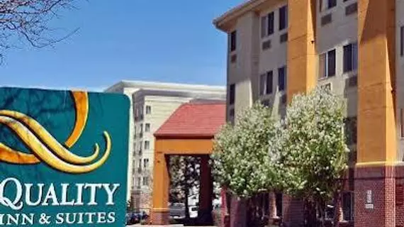 Quality Inn & Suites Denver International Airport | Kolorado - Denver (ve civarı) - Denver