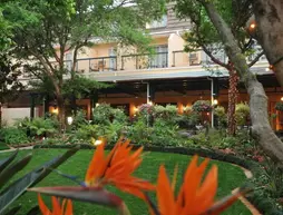 Protea Hotel by Marriott® Johannesburg Balalaika Sandton | Gauteng - City of Tshwane - Johannesburg (ve civarı) - Sandton