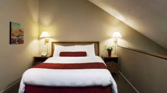 Whistler Village Inn & Suites | Britanya Kolombiyası - Whistler - Whistler Village