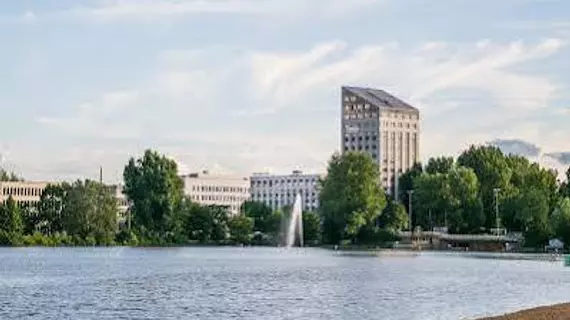 NOVINA Wohrdersee Nurnberg City | Bavyera - Nuremberg - Suedstadt - Mitte