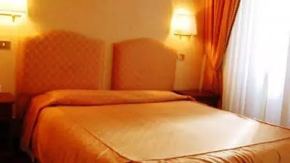 Hotel Siviglia | Lazio - Roma (ve civarı) - Roma Kent Merkezi - Rione XVIII Castro Pretorio