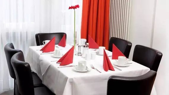 Quality Hotel Erlangen | Bavyera - Orta Franconia