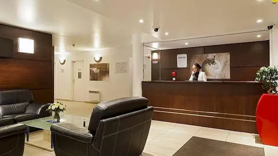 COMFORT SUITES PORT MARLY PARIS OUEST | Ile-de-France - Yvelines (bölge) - Le Port-Marly