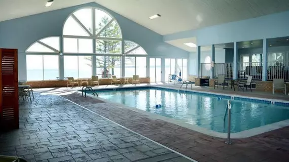 Baymont Inn & Suites St. Ignace Lakefront | Michigan - St Ignace