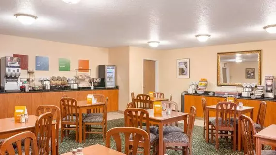 Comfort Inn & Suites Tualatin | Oregon - Portland (ve civarı) - Tualatin