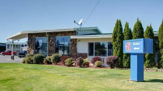 Motel 6 Bend | Oregon - Bend (ve civarı) - Bend