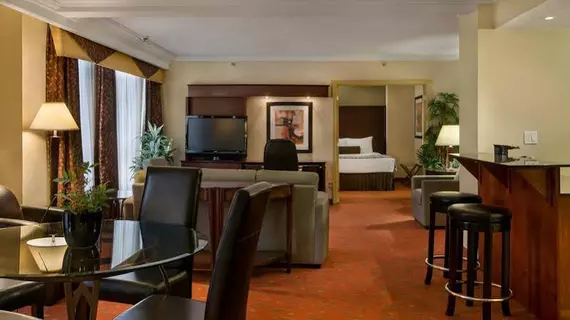 Crowne Plaza Hamilton | Ontario - Niagara Regional Belediyesi - Hamilton (ve civarı) - Hamilton