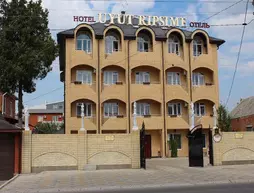 Uyut Ripsime Hotel