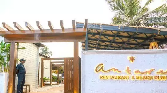 Antares Beach Resort | Goa - Kuzey Goa - Vagator