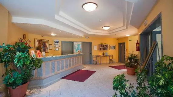 Hotel Olympia | Girit Adası - Rethimnon (bölge) - Rethimnon