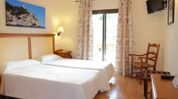 Hotel Morón | Balearic Adaları - Mayorka Adası - Capdepera - Cala Agulla