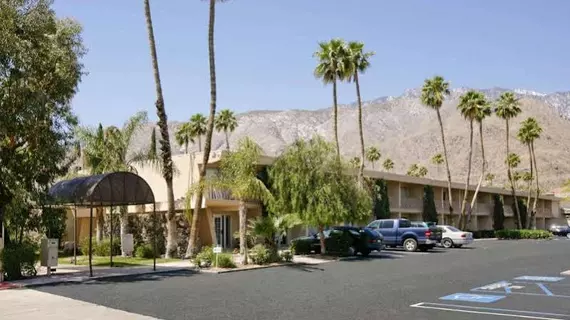 Days Inn Palm Springs | Kaliforniya - Imperial County - Palm Springs (ve civarı) - Palm Springs