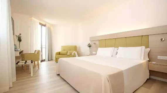 Hotel Sabina Playa | Balearic Adaları - Mayorka Adası - Son Servera - Cala Bona