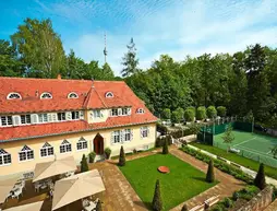 Waldhotel Stuttgart | Baden-Wuerttemberg - Rems-Murr-Kreis - Stuttgart (ve civarı) - Stuttgart - Waldau