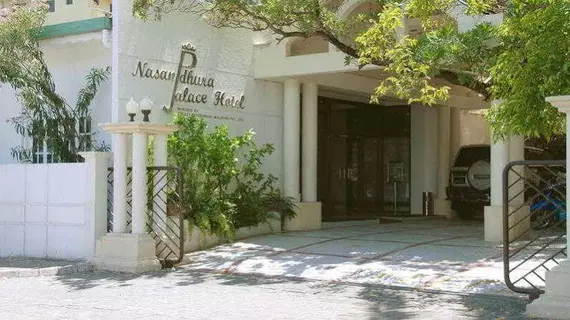 Nasandhura Palace Hotel | Maldivler - Kaafu Atoll - Malé