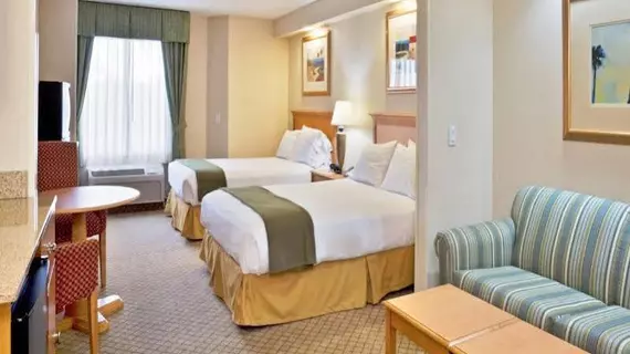 HOLIDAY INN EXPRESS AND SUITES NEAREST UNIVERSAL ORLANDO | Florida - Orlando (ve civarı) - Orlando - Universal Orlando® Tatil ve Eğlence Merkezi