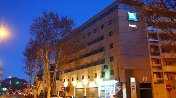 ibis budget Marseille Timone | Provence - Alpes - Cote d'Azur - Bouches-du-Rhone (bölge) - Marseille (ve civarı) - Marsilya - Blancarde