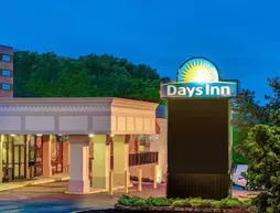 Days Inn Towson | Maryland - Baltimore (ve civarı) - Towson